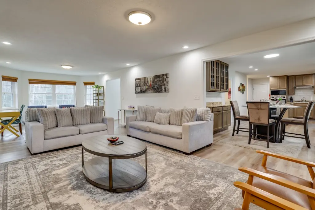 Photo 5 of 6