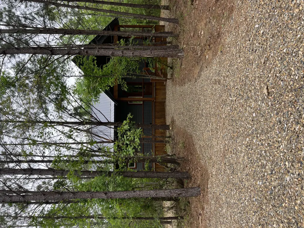 Photo 2 of 6