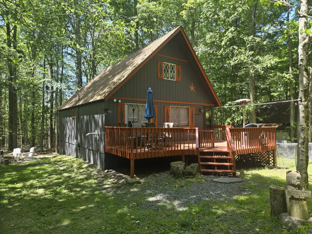 Photo 1 of 6